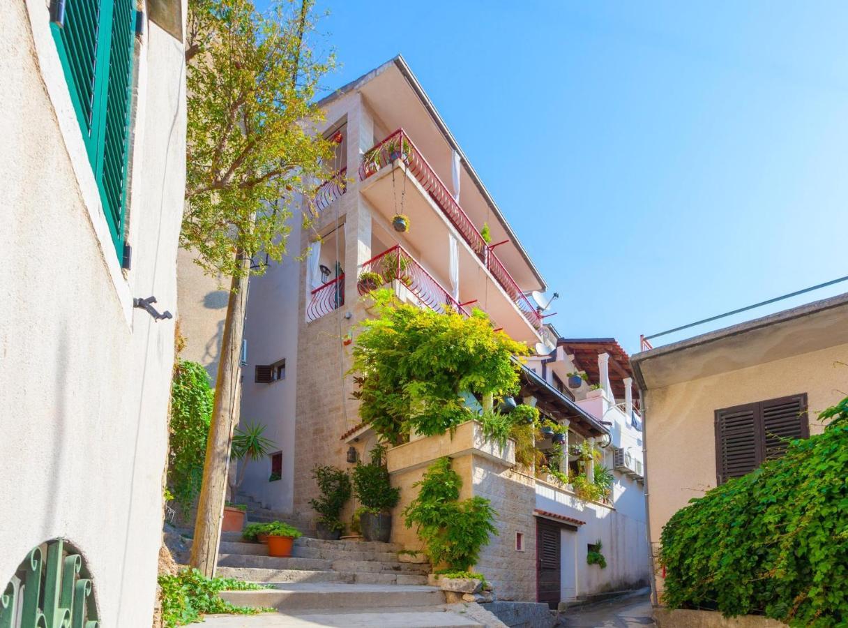11063b Makarska